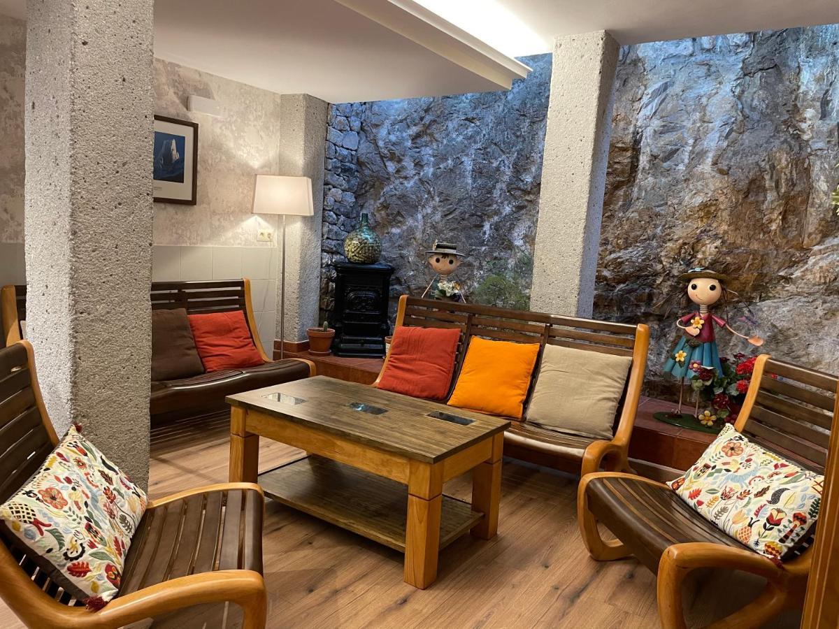 Hotel Rural Pena Castil Sotres Buitenkant foto