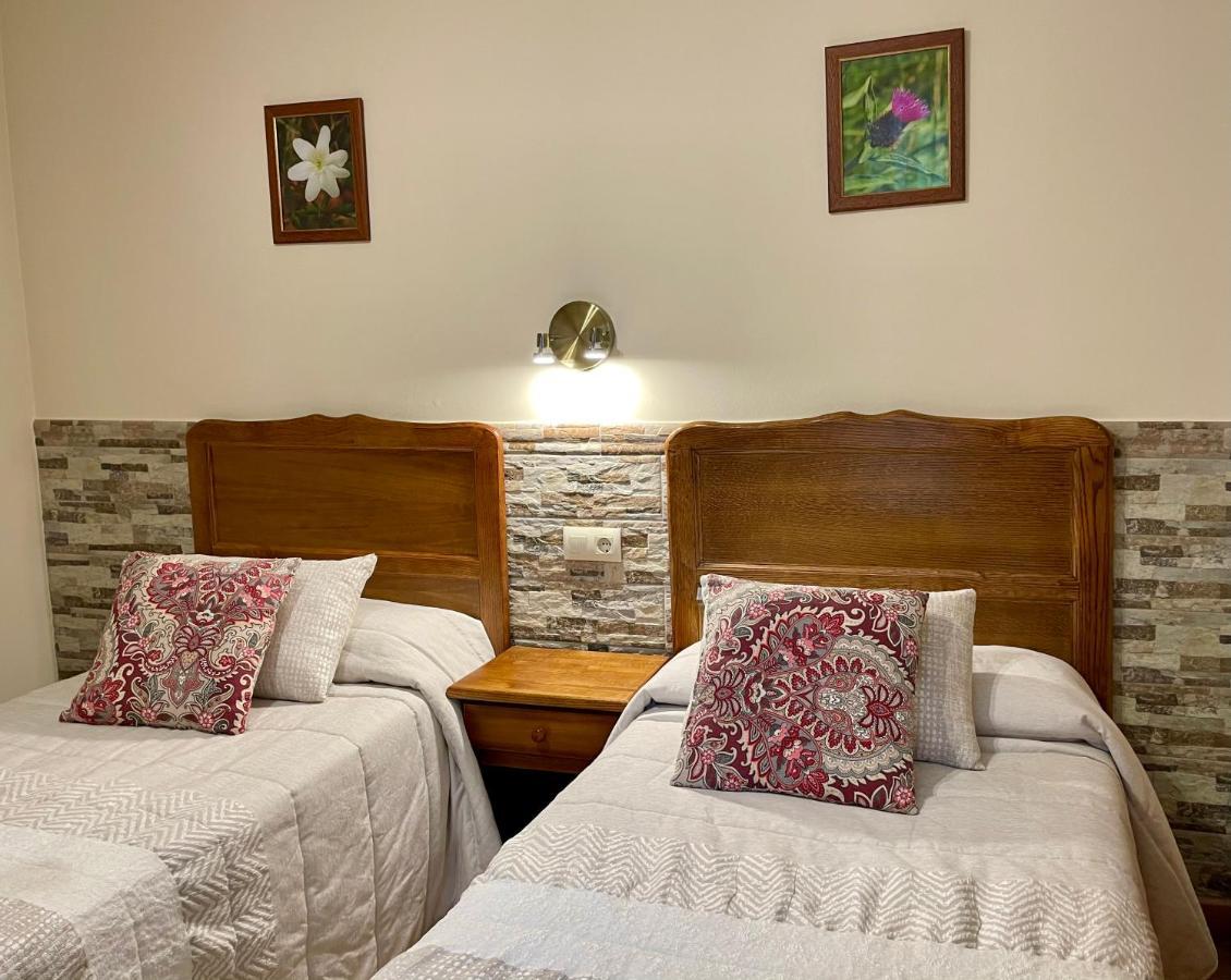 Hotel Rural Pena Castil Sotres Buitenkant foto
