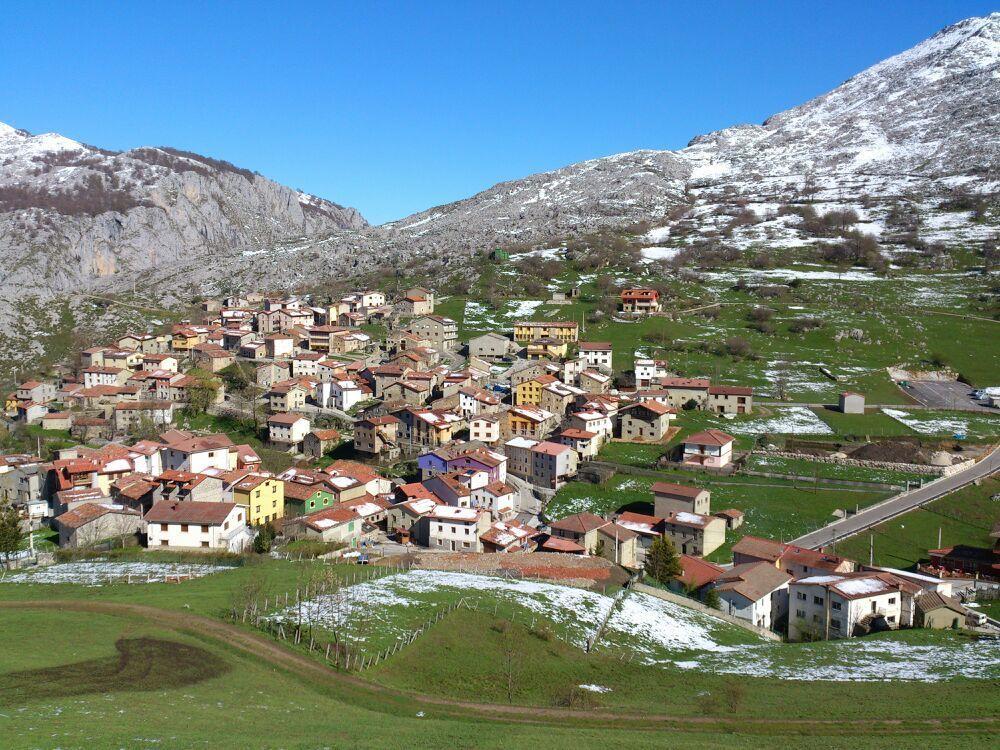 Hotel Rural Pena Castil Sotres Buitenkant foto