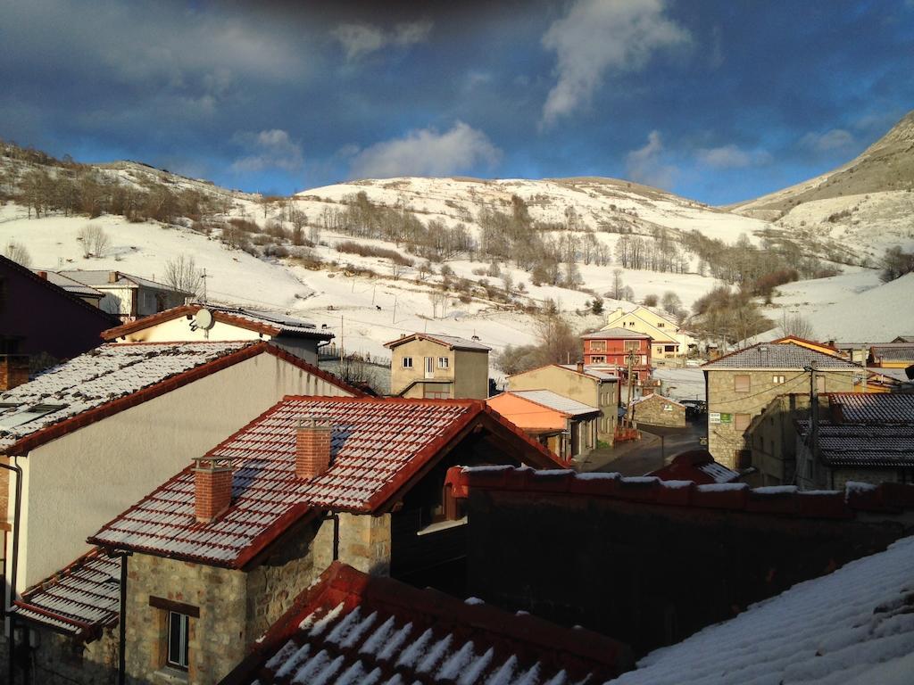 Hotel Rural Pena Castil Sotres Buitenkant foto