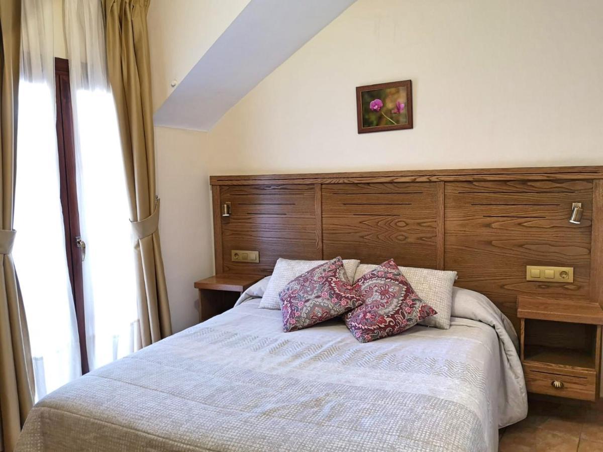 Hotel Rural Pena Castil Sotres Buitenkant foto